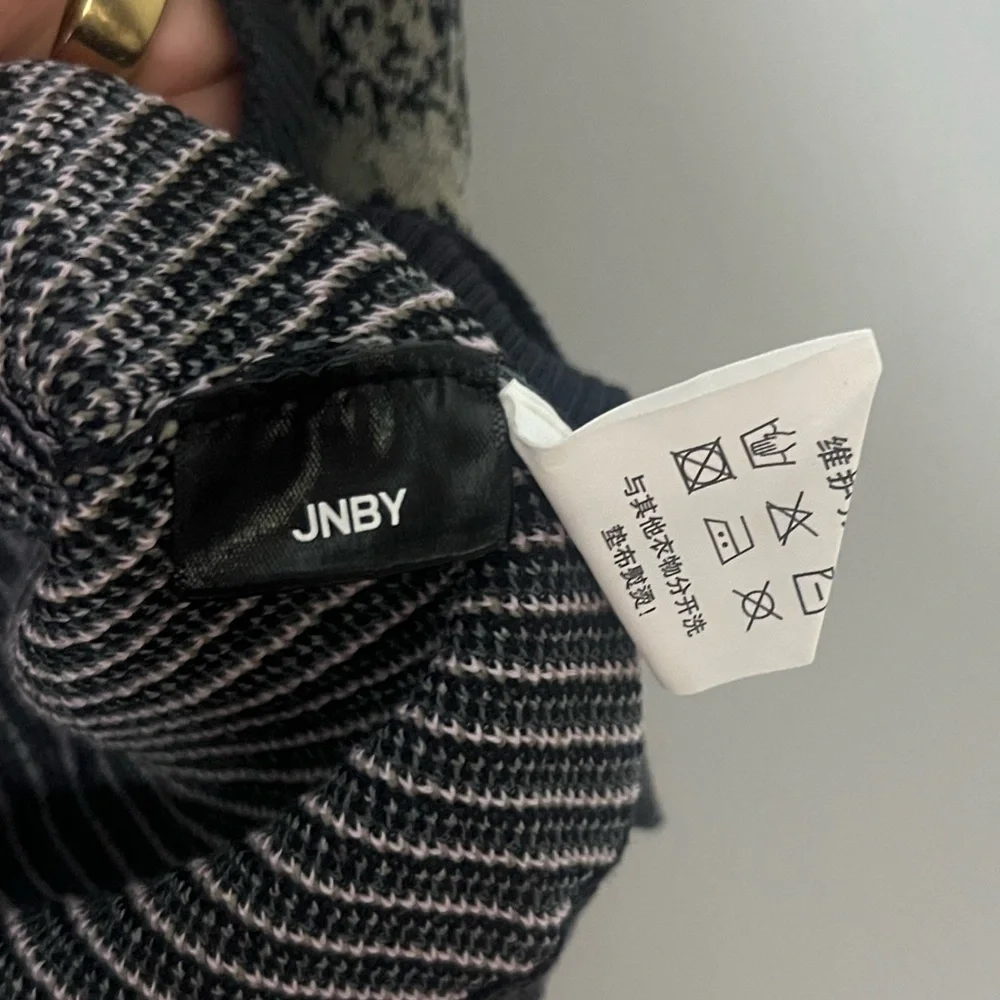JNBY V-Neck Onion Print Sleeveless Knit Vest XL